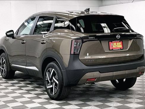 New 2026 Nissan Kicks SV w/ SV Premium Package FWD image 4