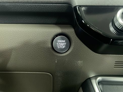 New 2026 Kia Carnival EX FWD image 20