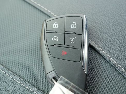 Used 2025 Chevrolet Traverse Z71 w/ Driver Confidence Package AWD/4WD image 37