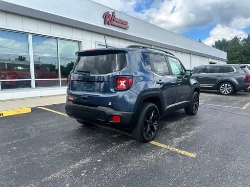 Used 2022 Jeep Renegade Altitude w/ Convenience Group AWD/4WD image 6