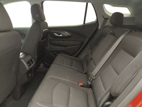 Used 2022 GMC Terrain SLE w/ Driver Convenience Package image 18