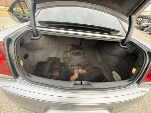 Used 2018 Chrysler 300 S image 13