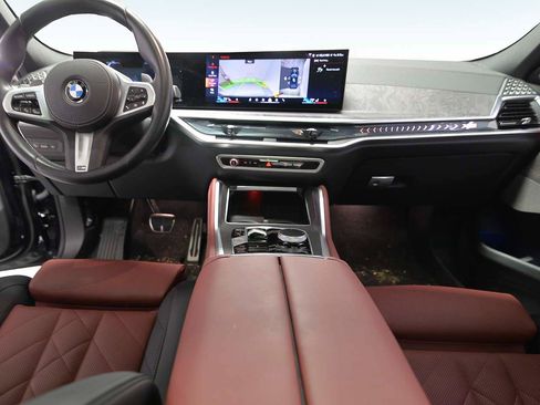Certified 2025 BMW X6 xDrive40i w/ Premium Package AWD/4WD image 13