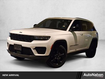 Used 2023 Jeep Grand Cherokee Altitude