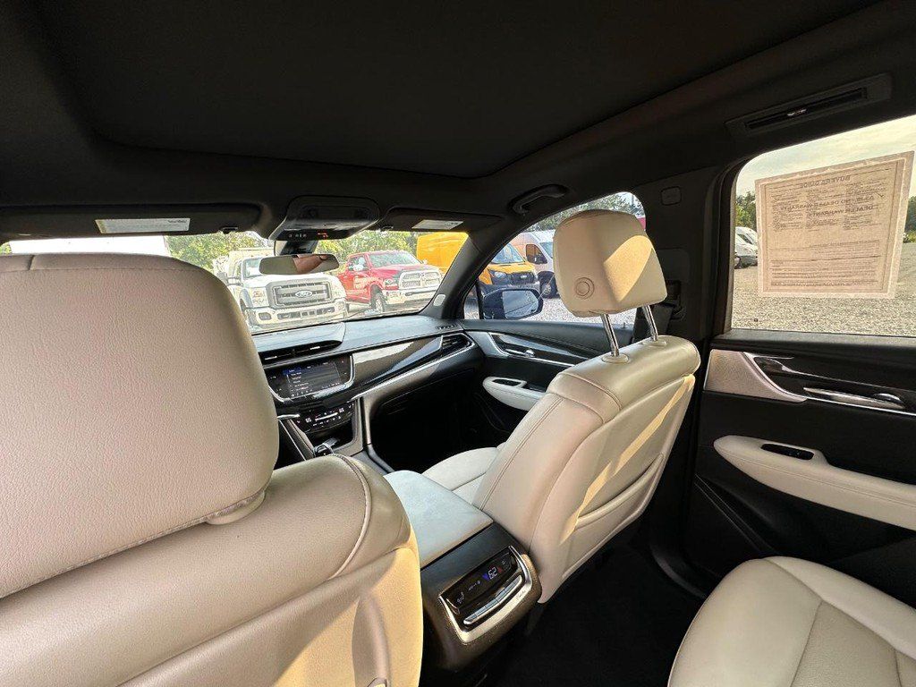 Used 2021 Cadillac XT6 Sport AWD/4WD image 13