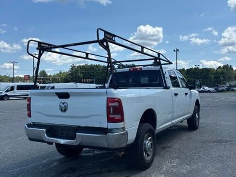 Used 2024 RAM 2500 Tradesman w/ Chrome Appearance Group AWD/4WD image 6