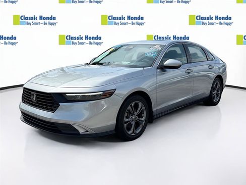 Certified 2023 Honda Accord EX image 3