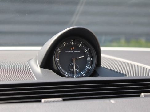 Used 2023 Porsche Panamera 4 image 22