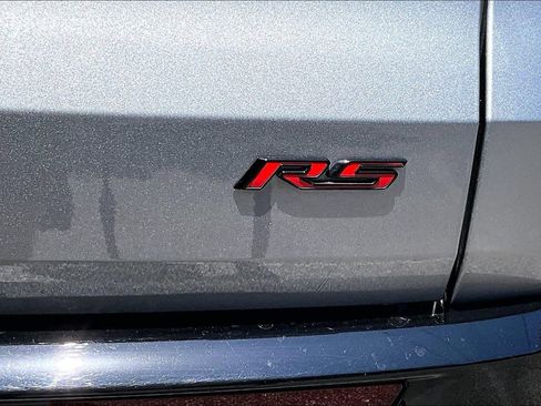 Used 2024 Chevrolet Traverse RS w/ LPO, Floor Liner Package FWD image 21