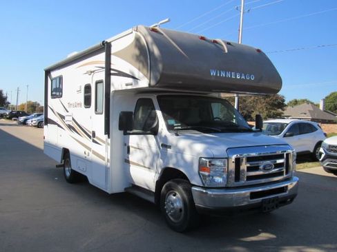Used 2017 Ford E-450 and Econoline 450 Super Duty w/ Motorhome Prep Package image 3