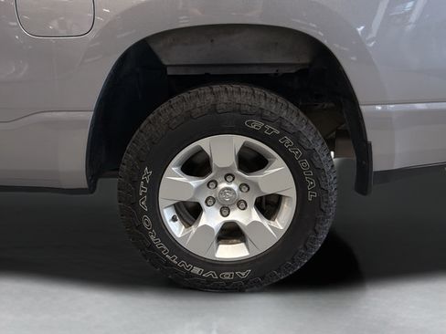 Used 2019 RAM 1500 Big Horn AWD/4WD image 24
