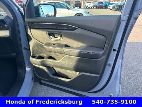 Certified 2025 Honda Pilot Elite image 17