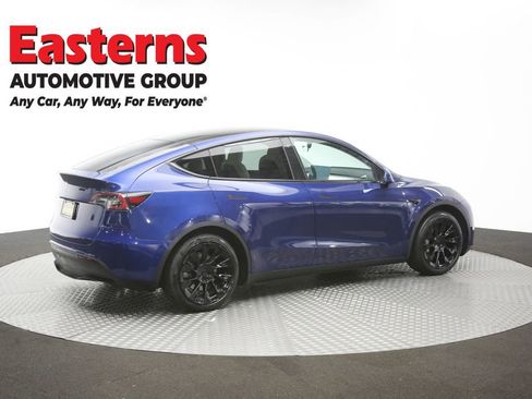 Used 2021 Tesla Model Y Long Range AWD/4WD image 37