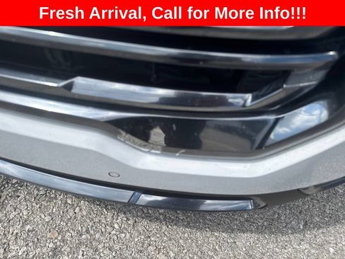 Used 2023 GMC Acadia AT4 w/ LPO, Floor Liner Package AWD/4WD image 18