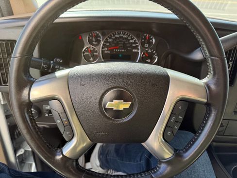 Used 2016 Chevrolet Express 3500 image 11