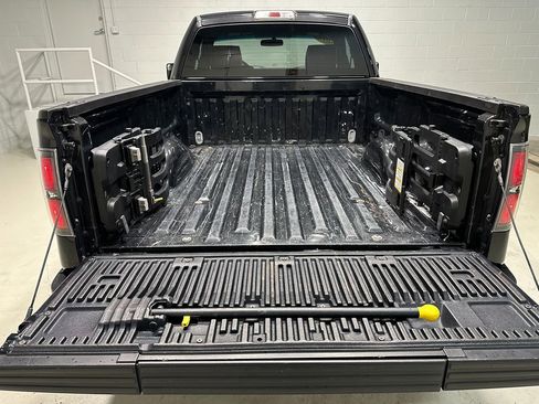 Used 2014 Ford F150 FX4 w/ FX Appearance Package image 7
