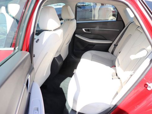 Used 2024 Hyundai Sonata SEL FWD image 12