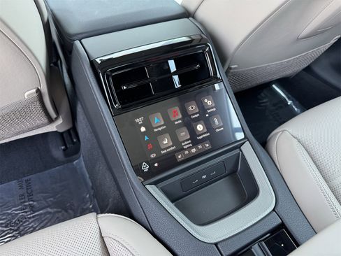 New 2025 Porsche Panamera 4 image 16