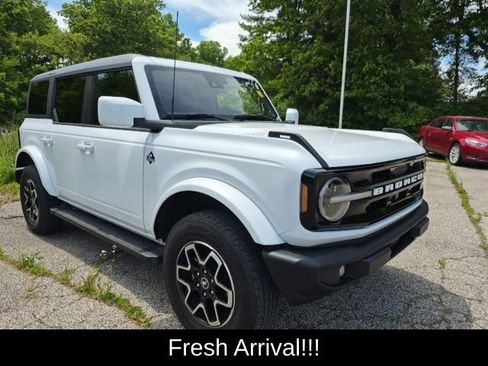 Used 2023 Ford Bronco Outer Banks AWD/4WD image 10