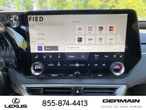 Used 2023 Lexus RX 350 Premium w/ Accessory Package AWD/4WD image 18