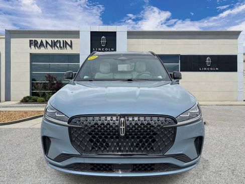 New 2025 Lincoln Aviator Black Label w/ Black Label Special Edition AWD/4WD image 2