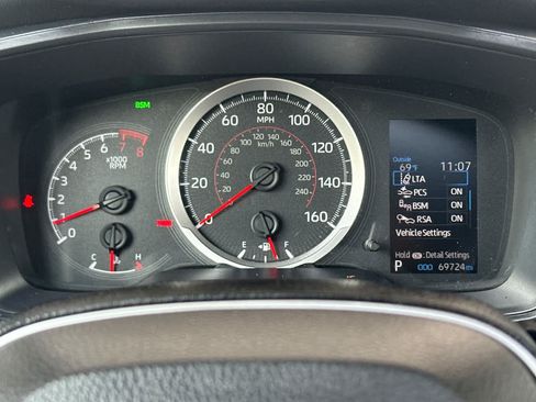 Used 2020 Toyota Corolla SE w/ SE Premium Package FWD image 23