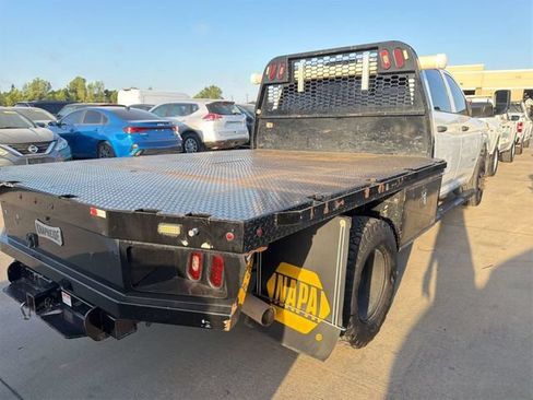 Used 2020 RAM 3500 Tradesman w/ Chrome Appearance Group AWD/4WD image 2