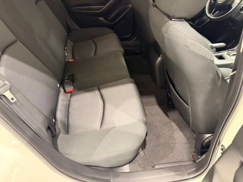 Used 2015 MAZDA MAZDA3 i SV FWD image 32