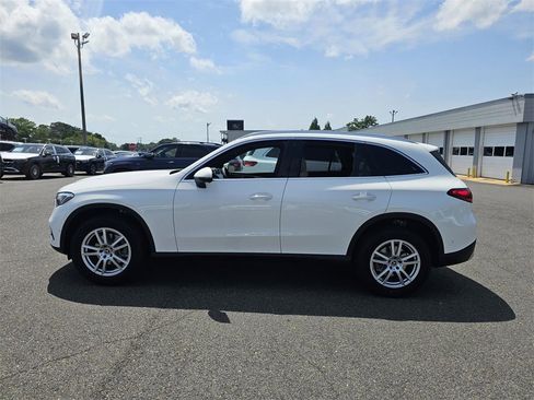 Used 2025 Mercedes-Benz GLC 300 GLC  300 image 4