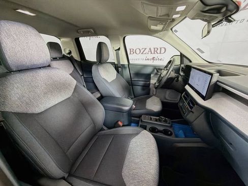 Certified 2025 Ford Maverick XLT FWD image 31