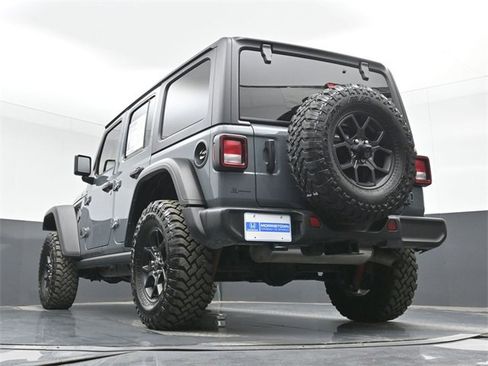Used 2025 Jeep Wrangler Willys image 48