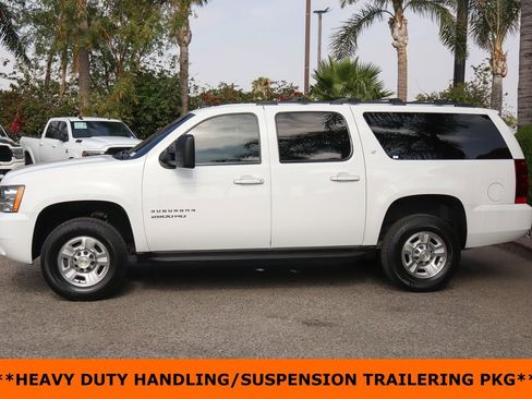Used 2013 Chevrolet Suburban 2500 LT AWD/4WD image 5
