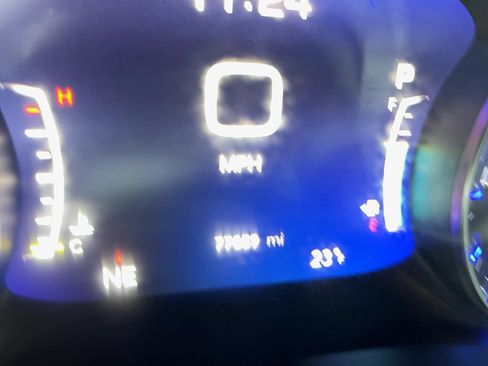 Certified 2022 Chrysler Pacifica Touring-L image 14