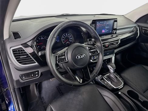 Certified 2021 Kia Seltos EX AWD/4WD image 9