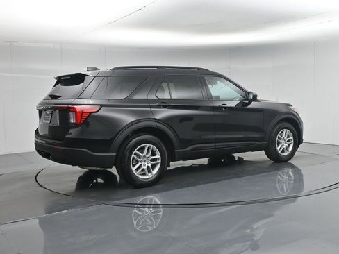New 2026 Ford Explorer Active RWD image 27