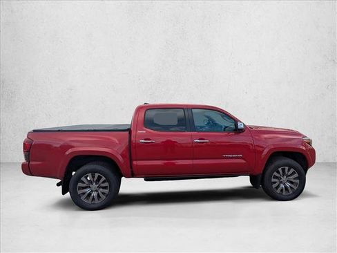 Used 2020 Toyota Tacoma Limited AWD/4WD image 4