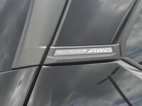 Used 2025 Subaru Forester Limited AWD/4WD image 8