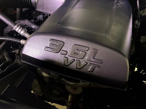 Used 2022 RAM 1500 Warlock AWD/4WD image 31