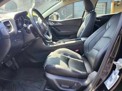 Used 2018 MAZDA MAZDA3 Grand Touring FWD image 18