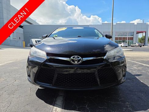 Certified 2017 Toyota Camry SE w/ Moonroof Package FWD image 2
