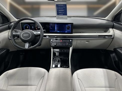 Certified 2025 Hyundai Tucson SE FWD image 17