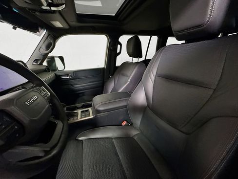 Certified 2025 Toyota Land Cruiser BASE image 19