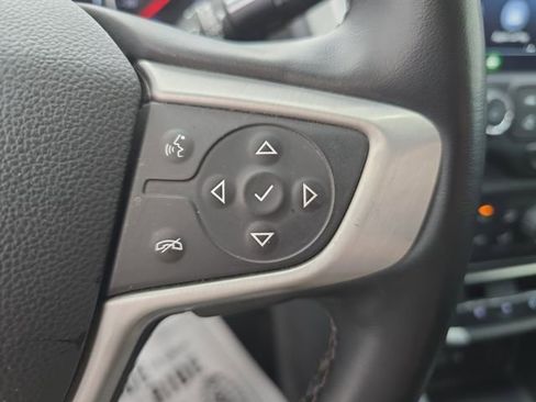 Used 2024 GMC Terrain SLT image 30