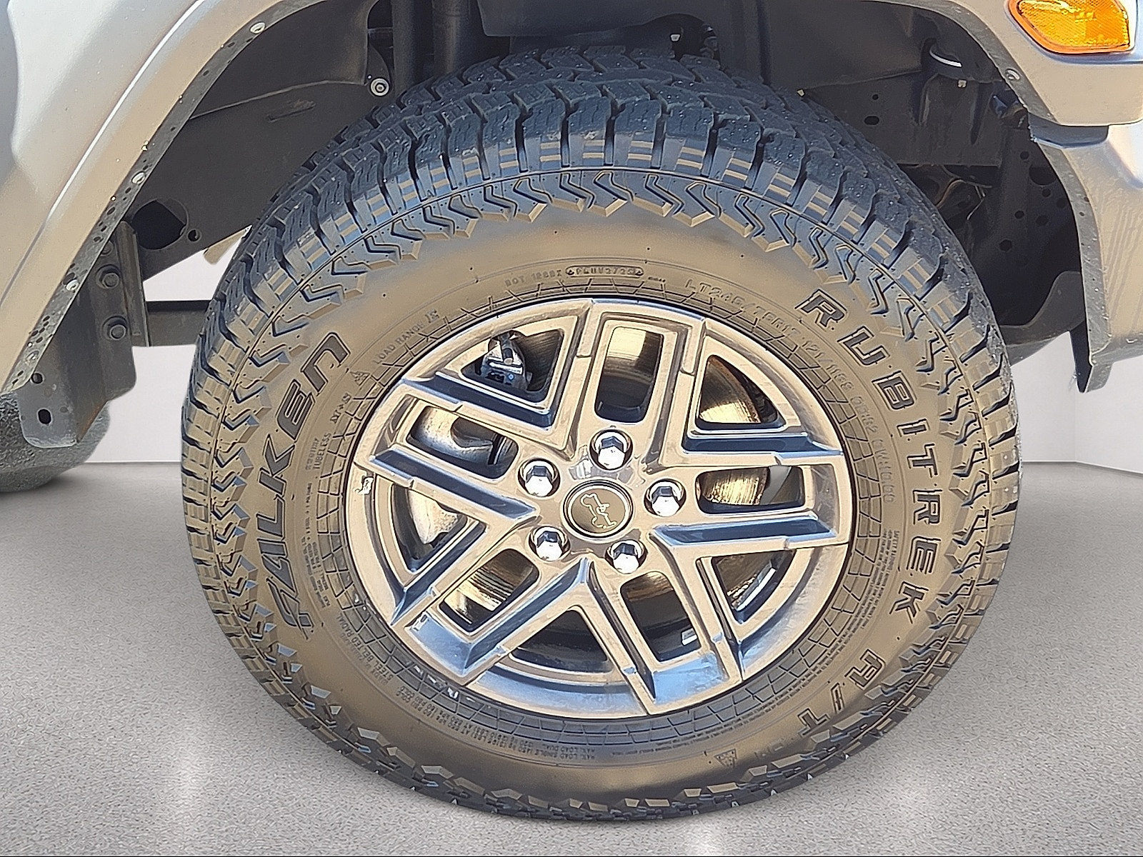 Used 2024 Jeep Wrangler Unlimited Sport AWD/4WD image 7