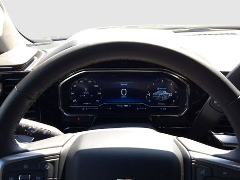 Used 2023 Chevrolet Silverado 1500 LT image 10