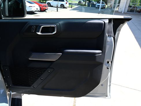 Used 2021 Ford Bronco First Edition AWD/4WD image 49