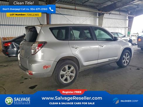 Used 2014 Toyota RAV4 EV image 4