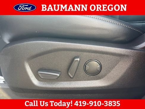Used 2024 Ford Edge SEL AWD/4WD image 18