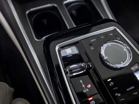 Used 2023 BMW 740i 740i image 36