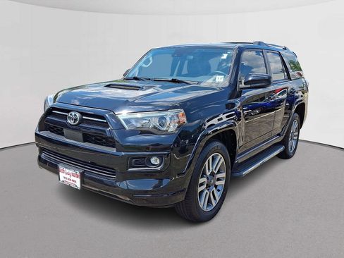 Used 2022 Toyota 4Runner TRD Sport AWD/4WD image 4